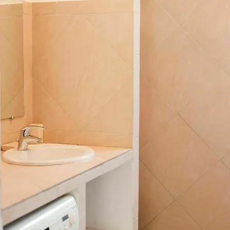 House With 2 Bedrooms In Porto-vecchio, With Wonderful Mountain View, Apartment